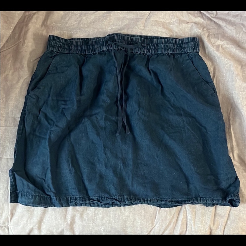 Lucy and Laurel Chambray mini skirt in XL
